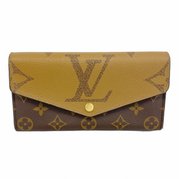 LOUIS VUITTON Brown Monogram Wallet - Picture 1 of 12